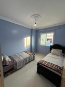 15 min à la plage, parking gratuit, rue calm