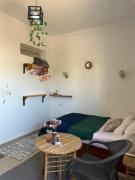 Bedoune House-Light House