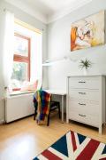 Wind Queen Apartment with Air Condition Wind Queen Apartment with Air Condition