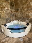 Place to Be - Modern Jacuzzi House in Vozdovac