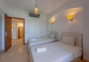 Scenic Views 3-Bedroom Villa in Sabina, El Gouna Private Jacuzzi & Lagoon Access