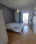 IRIDA Studios Hotel & Pool