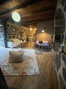 La maison des petites choses, la tiny house du Puy Mary-Cantal