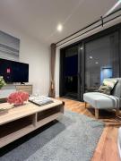 Peaceful, cosy - modern 2BR - 2Bathroom Flat in Canary Wharf