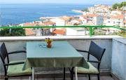 1 Bedroom Gorgeous Apartment In Podgora