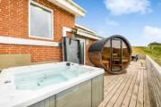 Family-Friendly Holiday Home With Indoor Pool And Outdoor Spa 100 Meters From The North Sea