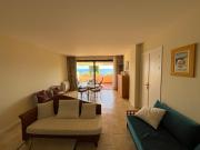 Luxurious sea view apartment