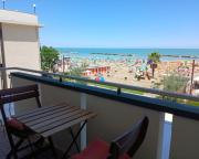 RN003 - Torre Pedrera, esclusivo trilocale fronte mare con balcone RN003 - Torre Pedrera, esclusivo trilocale fronte mare con balcone