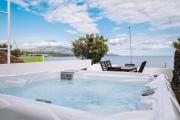 Ocean View Retreat 2 - Sea View with Jacuzzi