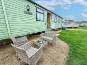 Lovely 4 Berth Caravan With At Broadland Sands Holiday Park Ref 20050Bs