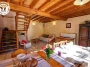 Maison authentique 19e siècle avec jardin et animaux acceptés - FR-1-496-360