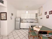 128 - Bilocale a Marcelli al Villaggio Rosa con portico e giardino, climatizzato - SPIAGGIA INCLUSA AL WHITE BEACH CLUB