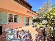 128 - Bilocale a Marcelli al Villaggio Rosa con portico e giardino, climatizzato - SPIAGGIA INCLUSA AL WHITE BEACH CLUB