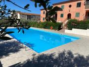 Apartment - Sleeps 3 & swimming pool