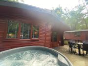 L16 - Pet Friendly Penrhyn Spa