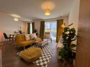 Issara Apartments 35 - Great Location & Private Parking