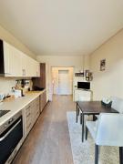 Cozy central apt 1BD&Romantic Balcony