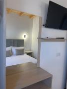 Top Himare