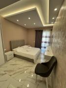 Palm View Luxury Apartment Golem