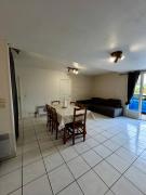 Charmant bas de villa avec jardin