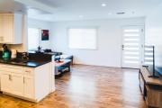 Chic Cozy One Bedroom Close to Downtown LA With Gated Parking
