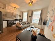 Flat In Stokes Croft