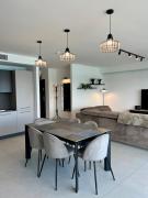 Sea View Modern Apartment