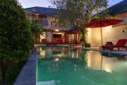 Luxurious Room 2 EC Villa By Micky Studio