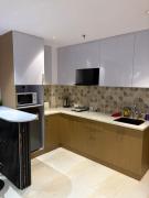 Bodhi Tree - Luxurious 1B Apartment near Hindon Airport