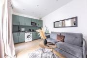 Apartement 4 stars in Levallois , near Paris 17th district