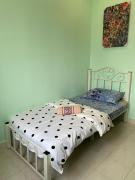 Aiko Homestay Ladang Tanjung, Kuala Terengganu with POOL