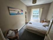 Charming 2BD Flat 10 Minutes to Edinburgh Castle