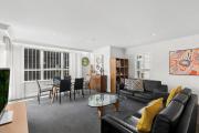 KozyGuru | Sydney CBD | Spacious Urban Living