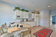 Tranquil Mountain Guesthouse with Hot Tub and Creek Views Near Trails in Lander, Wyoming