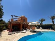 Sabina 3BR • Lagoon-Front Villa