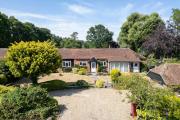 Homely Cottage for 6 Near Chichester & Goodwood