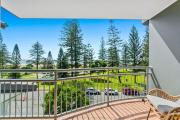 Kirra On The Beach Apartments Unit 304