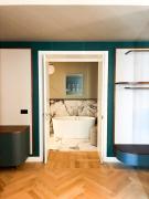 Amabilia Miramare private parking and sea