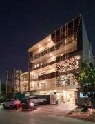 Hotel Golf View Sakura & Suites