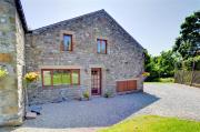 6 Bed in Tosside Near Settle oc-ds102