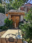 "Villa 70" Guesthouse