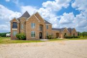 Sprawling Countryside Home in Dallas Area