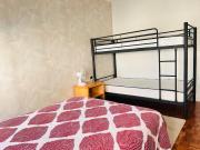 Grand appartement avec balcon et parking gratuit sur place