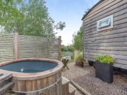 Herbies Shepherd Hut - Uk50229