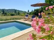 Radegonde - Maison de charme avec piscine