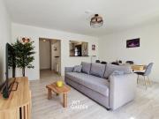 House for 10 people, Disneyland