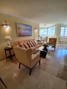 Acogedor y familiar apartamento frente al mar