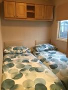 Lodge - Sleeps 6 - Parking - Dogs Welcome