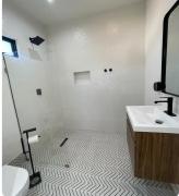 Downtown walk 2 papas club Private Gated Prkng