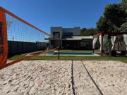 Linda casa de campo moderna 90 km de SP